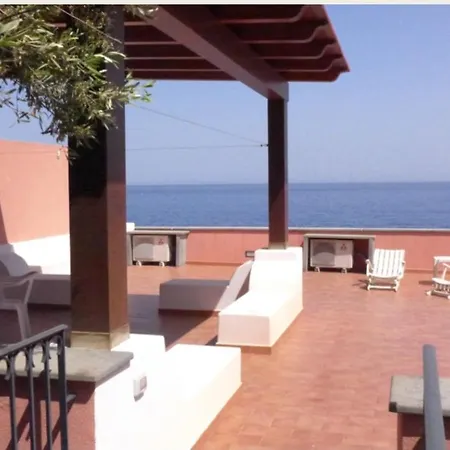 Dom wakacyjny Casa Calandra *